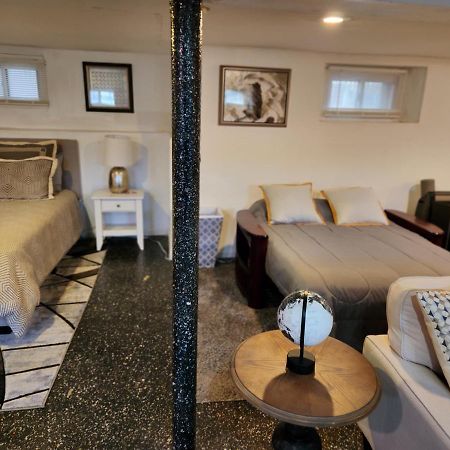 Cozy Studio; Lower Level Unit Nowy Jork Zewnętrze zdjęcie