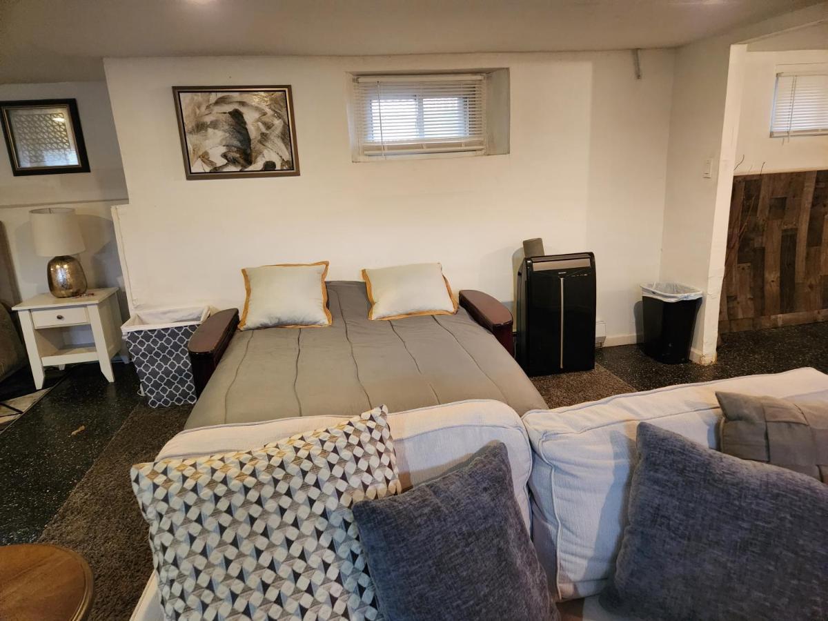 Cozy Studio; Lower Level Unit Nowy Jork Zewnętrze zdjęcie